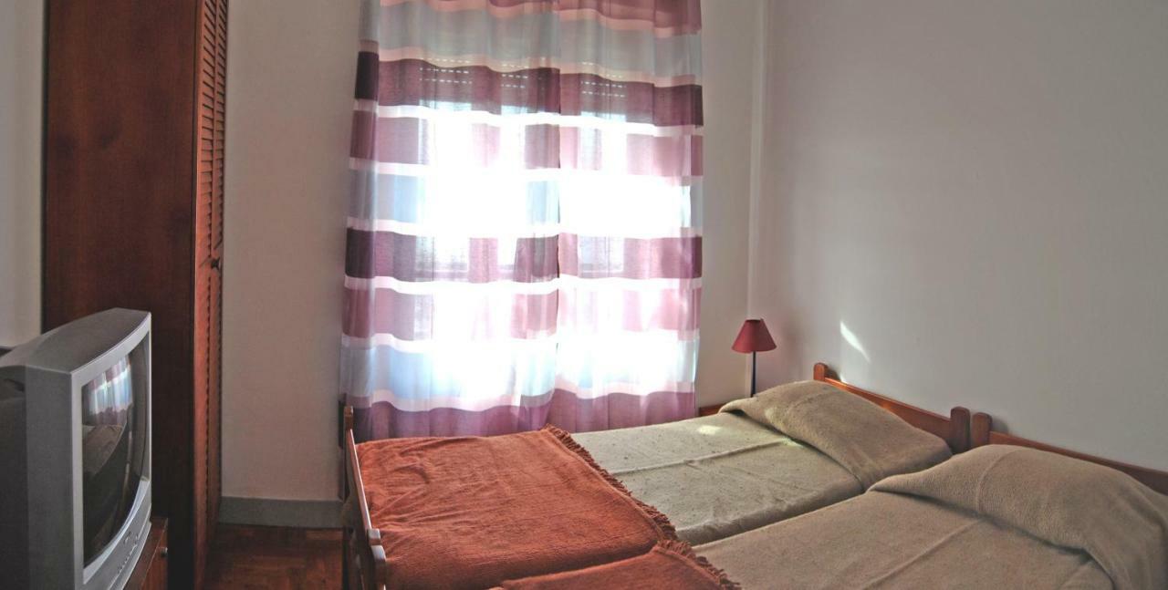 Отель Tagus Host - 40308Al- 44211Al Сантарен Экстерьер фото